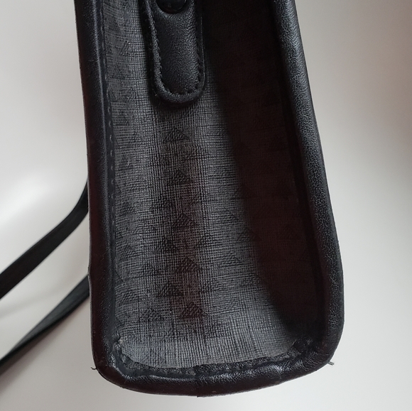 Vintage Liz Claiborne Cross-body Bag - Picture 13 of 13